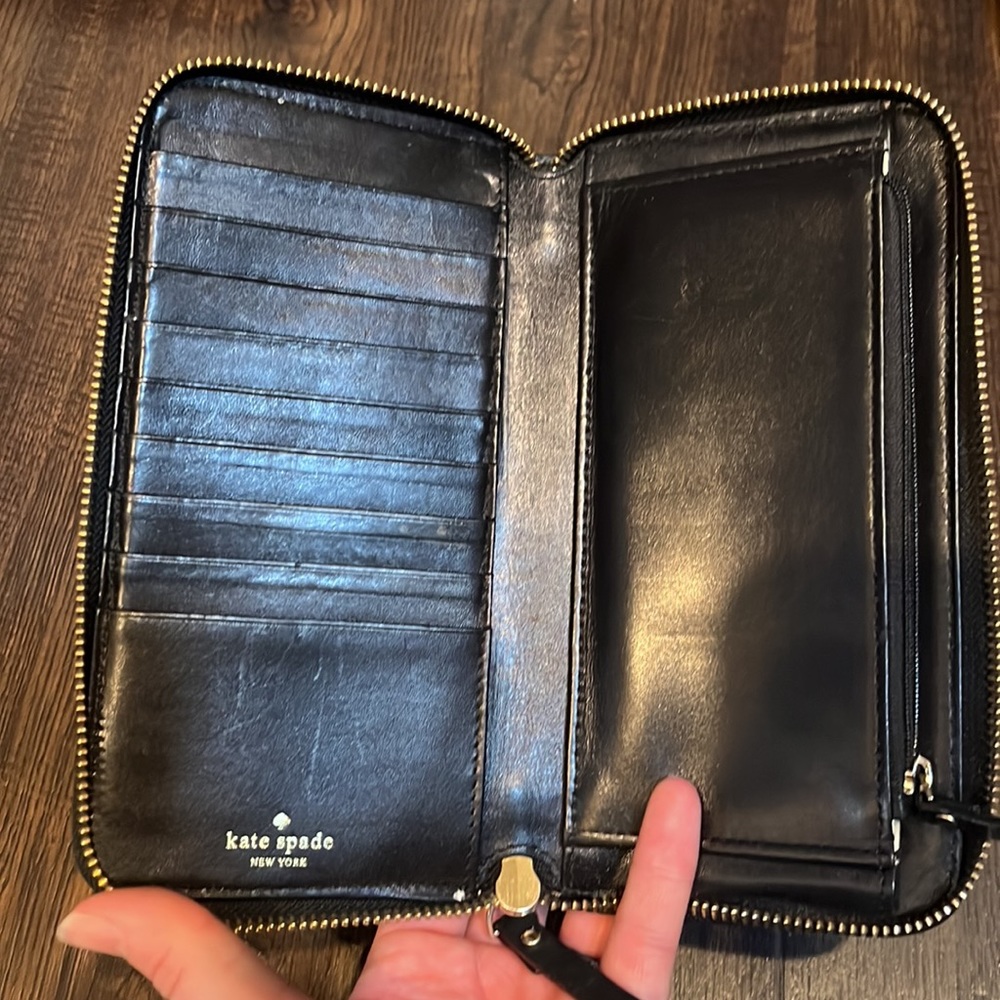 Kate Spade Zip Wallet - Picture 2 of 2